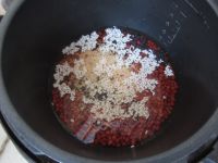 红豆糯米黑米粥