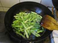 清炒芸豆条