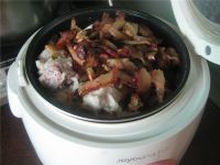 九层塔芋头腊肉戈饭