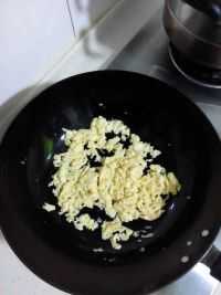 半发面韭菜盒子