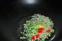 菱角炒鸡丁