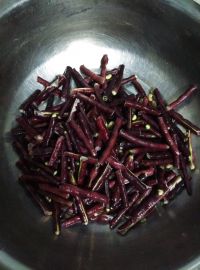素炒紫色豇豆