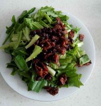 豆豉鱼拌油麦菜