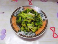 蒜苗炒西兰花