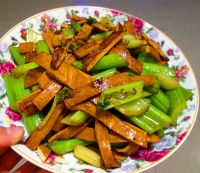 豆干炒芹菜