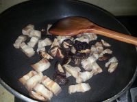 蚝油香菇五花肉块