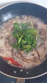 四鲜牛肉汤