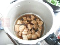 红烧肉炖油豆角