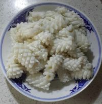 鱿鱼炒油菜