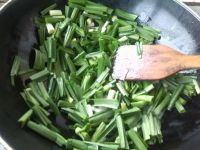 青蒜炒茨菰