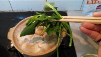 鸡丸豆腐菠菜砂锅煲