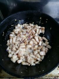 肉丁炸酱