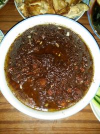 肉丁炸酱