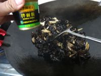 木耳炒香菇