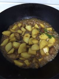 土豆炖肉