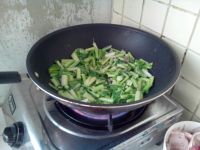 菜心炒鸭丁