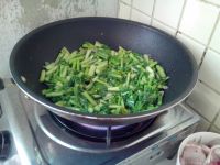 菜心炒鸭丁
