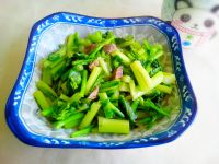 菜心炒鸭丁