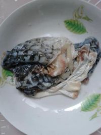 凉拌鱼皮
