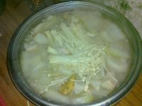 金针菇冬瓜排骨汤