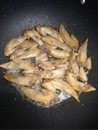 油煎鸡尖