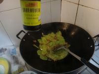 酱肉炒莴笋片