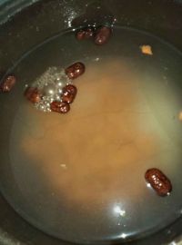 红萝卜瘦肉粥