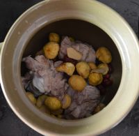 筒骨板粟汤