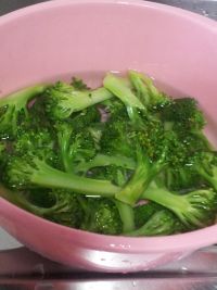 西兰花炒火腿
