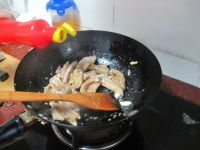 甜酸荞头焖鸭掌