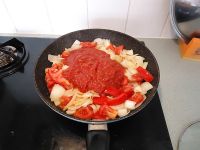 番茄洋葱煮意粉