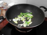 葱丝炒豆皮