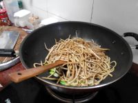 葱丝炒豆皮