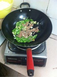 菜梗炒肉