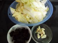 炒黑白菜