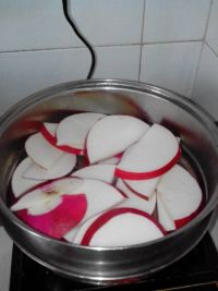 卞萝卜团子