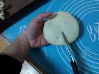 豆沙半月佛手面包