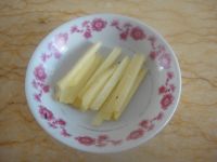 鲜玉米鱿鱼卷猪骨汤