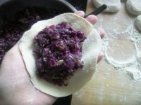 紫甘蓝牛肉馅饼