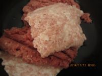 平菇肉馅饼