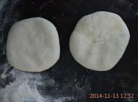 平菇肉馅饼