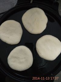 平菇肉馅饼