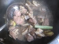 香辣牛腩