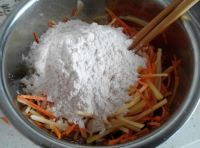 苹果胡萝卜鸡蛋饼