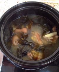 猪蹄黄豆海带汤