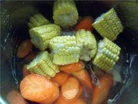 花生眉豆煲猪蹄