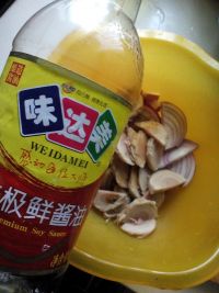 苦肠拌洋葱