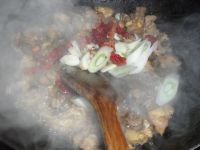 芋头粉条烧鸡腿