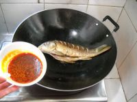 泡姜三汁焖鲤鱼