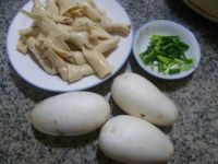 豆结烧萝卜